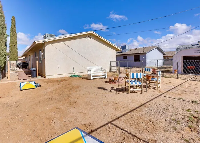 Vacation W/ Yard + Fire Pit